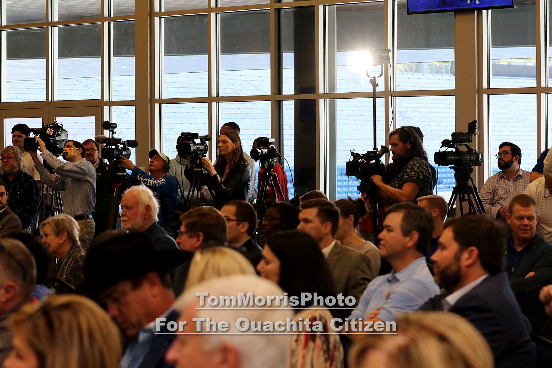 042-20211201-SonnyCumbiePresser.jpg